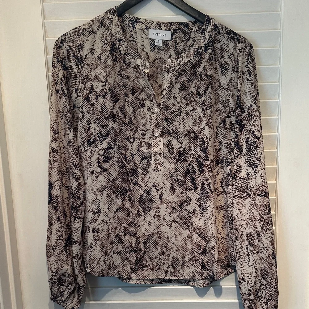 Evereve Black and Cream Patterned Blouse - Picture 1 of 4